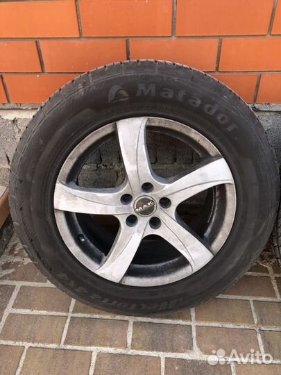 Matador MP 85 Hectorra 4x4 235/65 R17