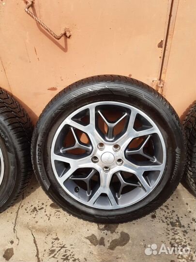 Колеса R20 Jeep Grand Cherokee WK2 диски оригинал