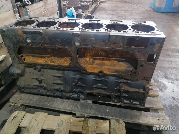 Блок цилиндров Scania DC11 04 L01 1490759