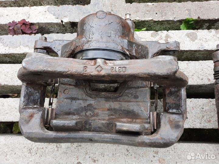 Суппорта передние Chevrolet Cruze, Opel Astra J