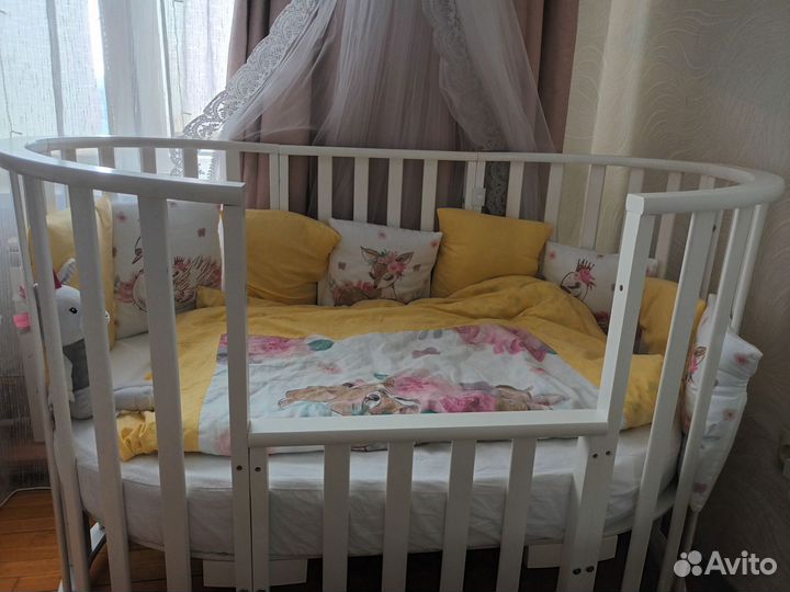 Кроватка трансформер с маятником