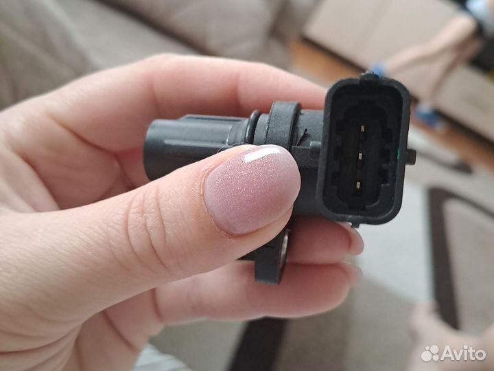 Датчик положения оборотов коленчатого вала