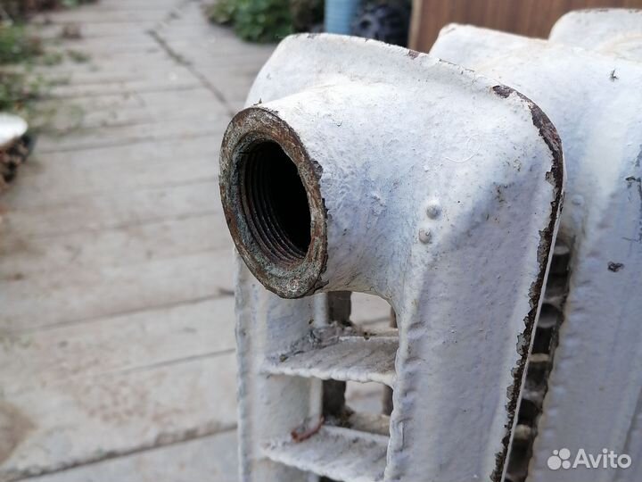 Батарея чугунная