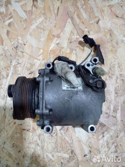 Компрессор кондиционера Mitsubishi Lancer 9