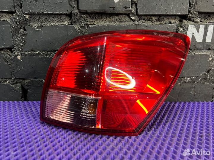 Стоп-сигнал правый Nissan Dualis KJ10-307808