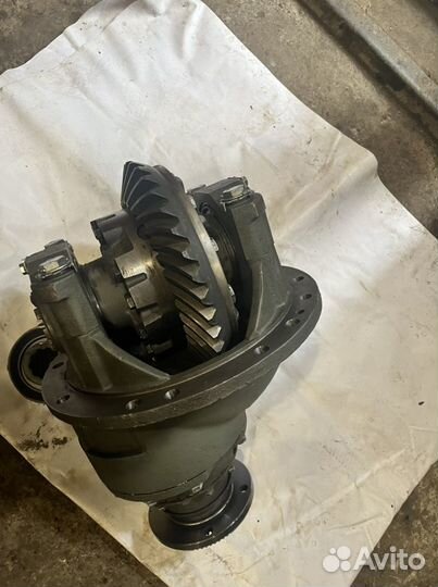 Редуктор задний 6520 (31/15)