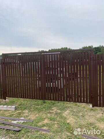 Забор из профнастила. Откатные ворота