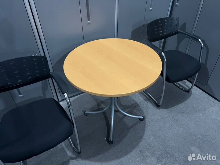 Стол круглый