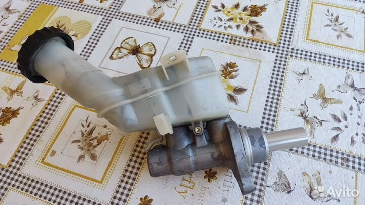 Главный тормозной цилиндр Lancer X