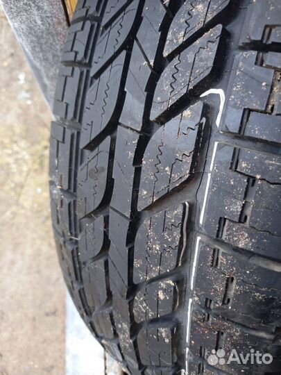 Michelin 4x4 XPC 215/65 R16