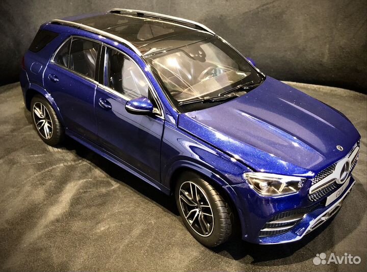 Модель 1:18 Mercedes GLE V 167 AMG Line