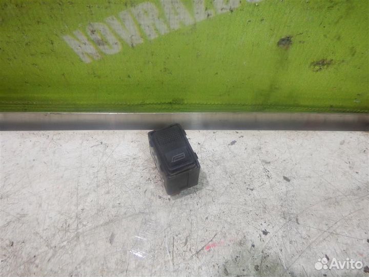 Кнопка стеклоподъемника Ауди 80 90 Б4