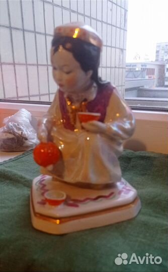 Статуэтка СССР узбечка