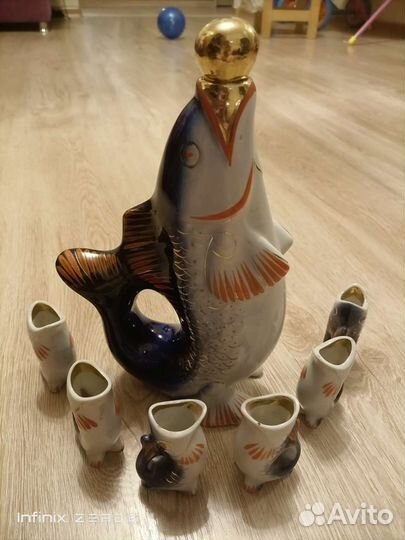 Штоф рыба с рюмками(фарфор) СССР