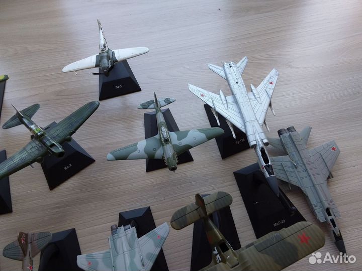 Модели самолетов из металла, цена за все