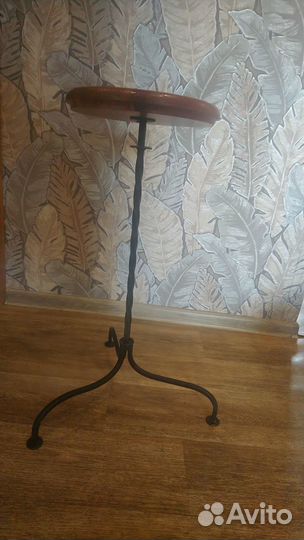 Подставка для цветов напольная