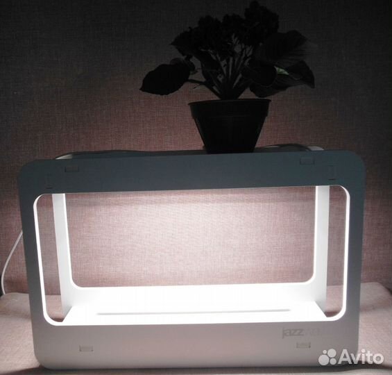 Светильник подставка для растений PMG