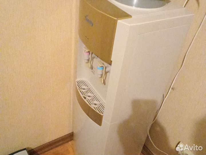 Кулер для воды напольный бу