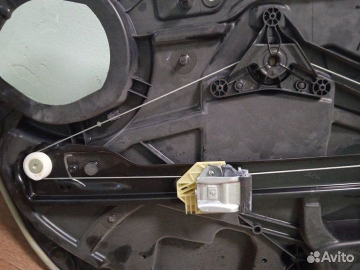 Стеклоподъемник Mercedes Gls-Class 166 OM642 2018