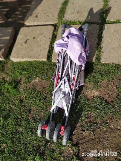 Коляска прогулочная новая