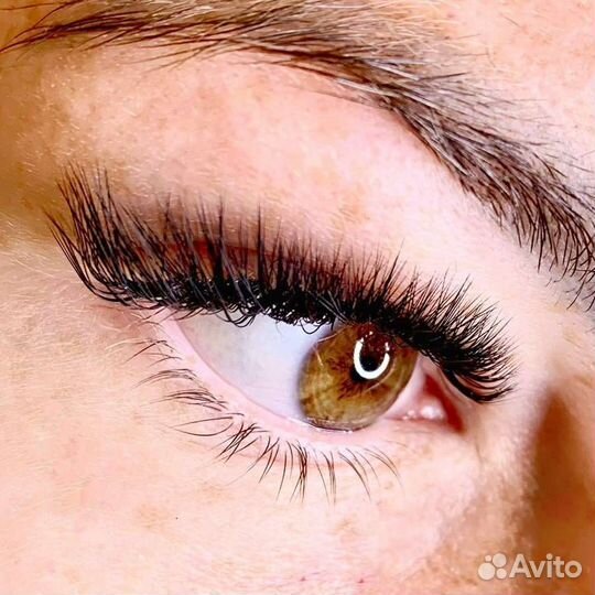 Наращивание ресниц, Оформление бровей