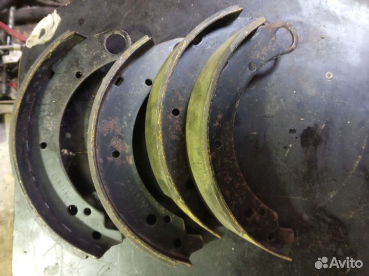Задние тормозные колодки УАЗ