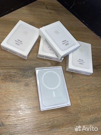 iPhone battery pack