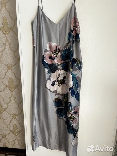 Платье атласное Zara, xs