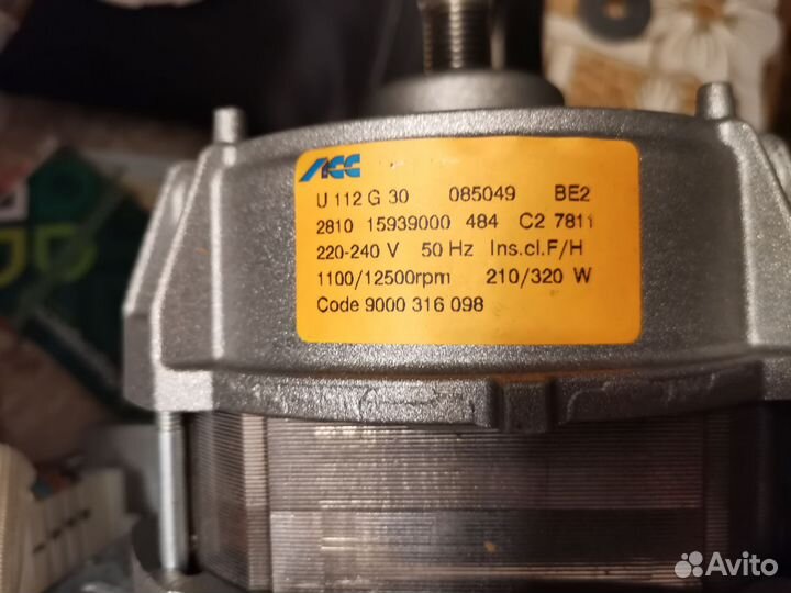 Двигататель, помпа и др Bosch u112g30