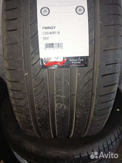 Pirelli Powergy 235/40 R18
