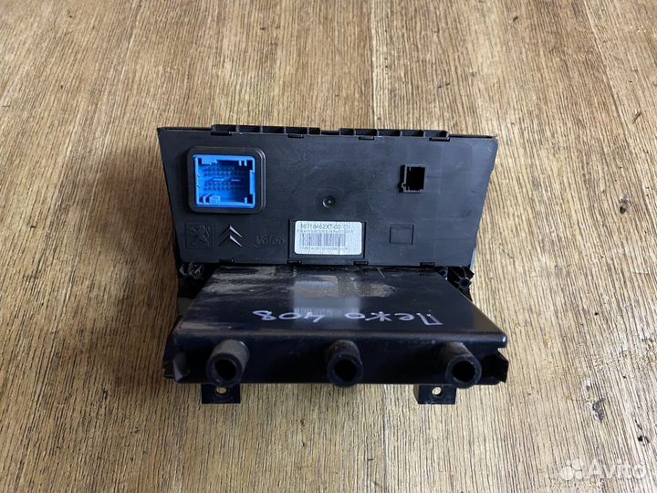 Блок управления климатом Пежо 408 Peugeot 408