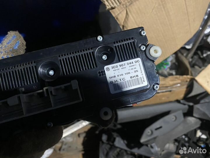 Блок управления климат контролем пассат б6