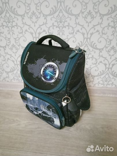Портфель школьный ранец