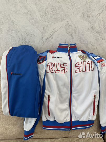 Спортивный костюм для девочки