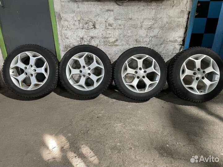 Колеса зимние Ford R16