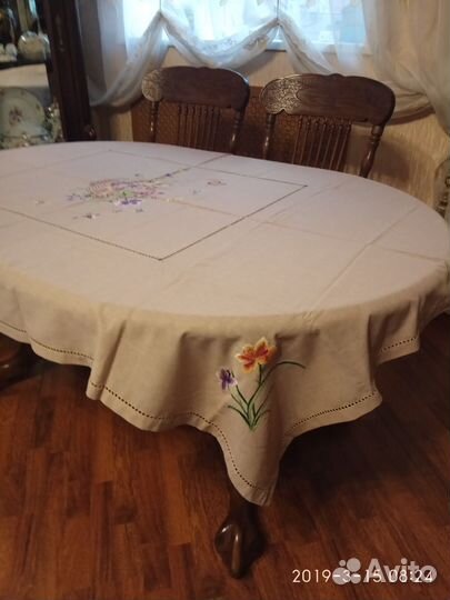 Скатерть ручной работы