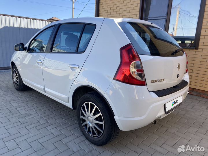 Renault Sandero, 2013