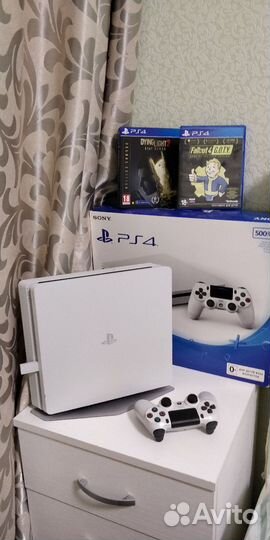 Sony PS4 slim 500gb + 2 диска с играми