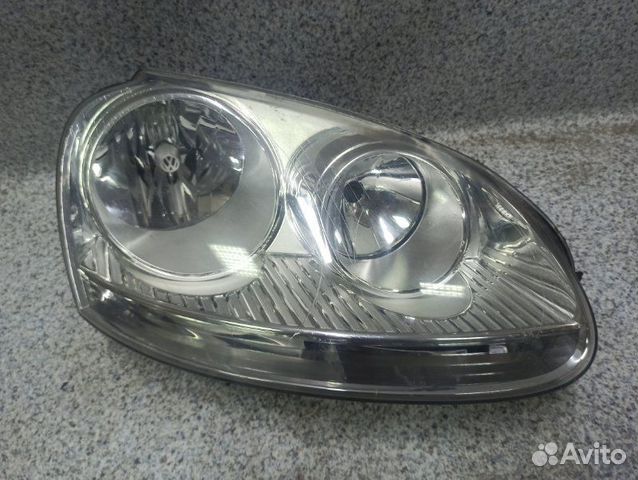 Фара правая Volkswagen Golf 5 2007