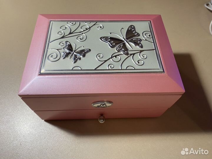 Шкатулка для украшений