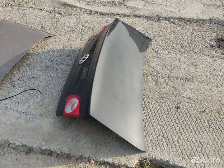 Задняя крышка багажника, Фольксваген пассат В6