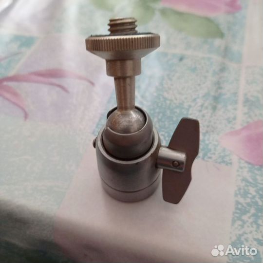 Штатив для фотоаппарата