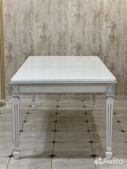 Cтолы и Стулья