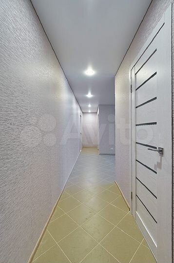 3-к. квартира, 53 м², 1/4 эт.