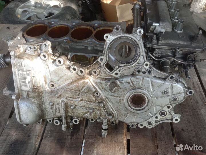 Двигатель по запчастям 1zr Toyota Corolla