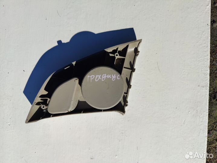 Пассажирский подстаканник mitsubishi grandis