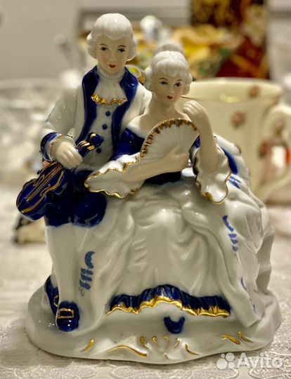 Статуэтка Дама и Кавалер h 20см Фарфор