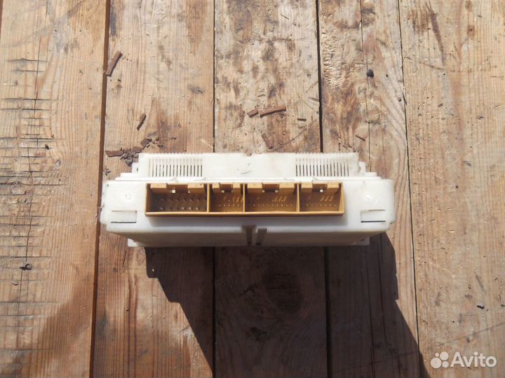 Блок управления отопителем Volkswagen Passat B5