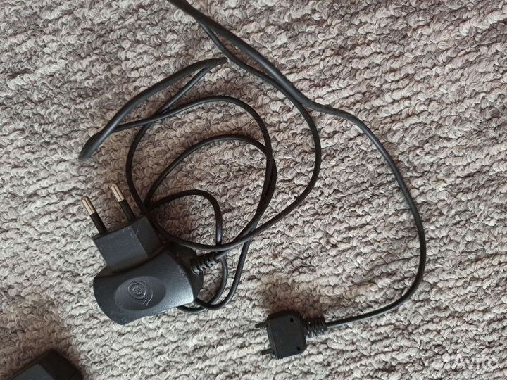 Зарядное устройство