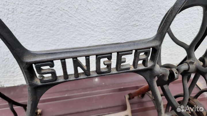 Станина от швейной машинки Singer